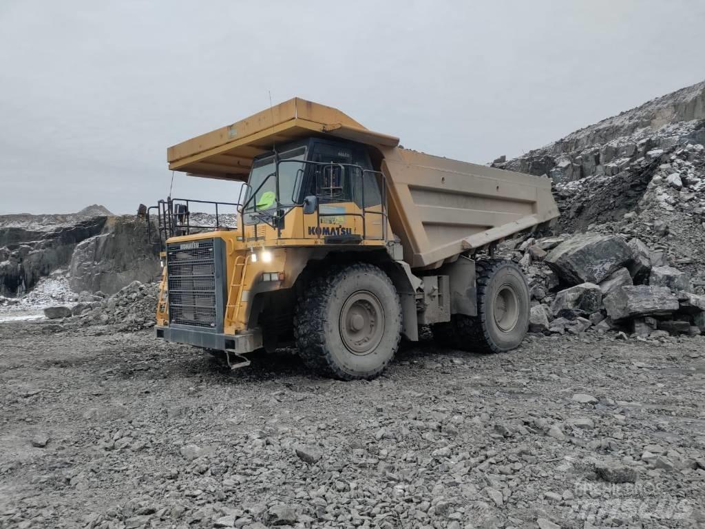 Komatsu HD605-7 Knækstyrede dumpere