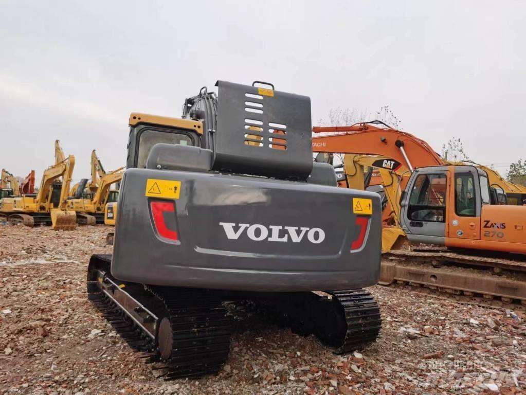 Volvo EC 210 Gravemaskiner på larvebånd