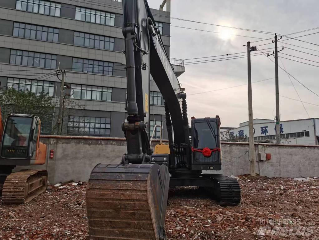 Volvo EC 210 Gravemaskiner på larvebånd