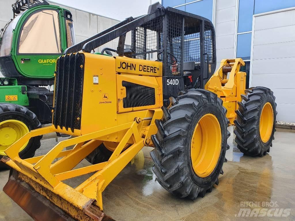 John Deere 540 D Udslæbningstraktorer