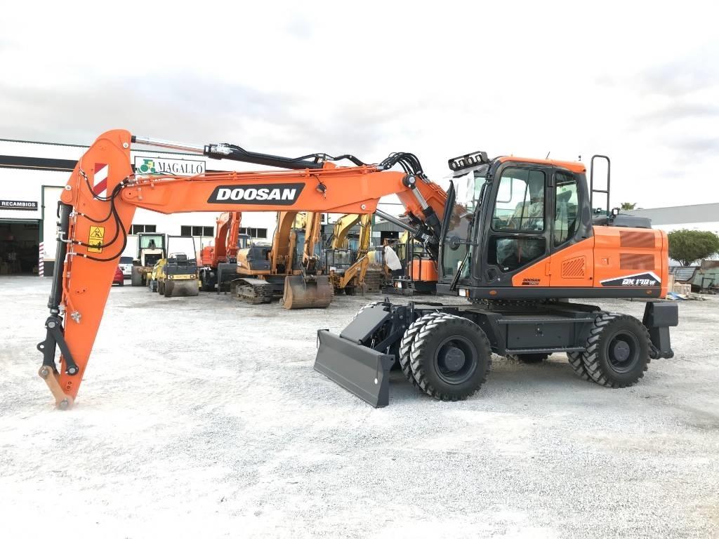 Develon DX 170 W-7 Gravemaskiner på hjul