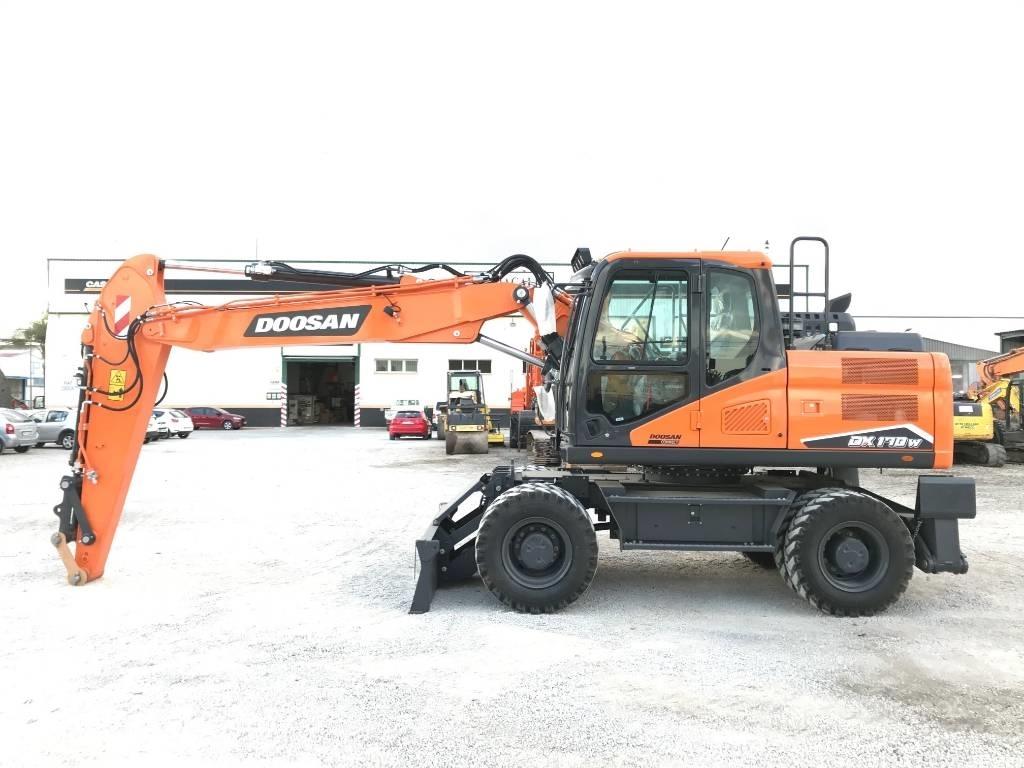 Develon DX 170 W-7 Gravemaskiner på hjul