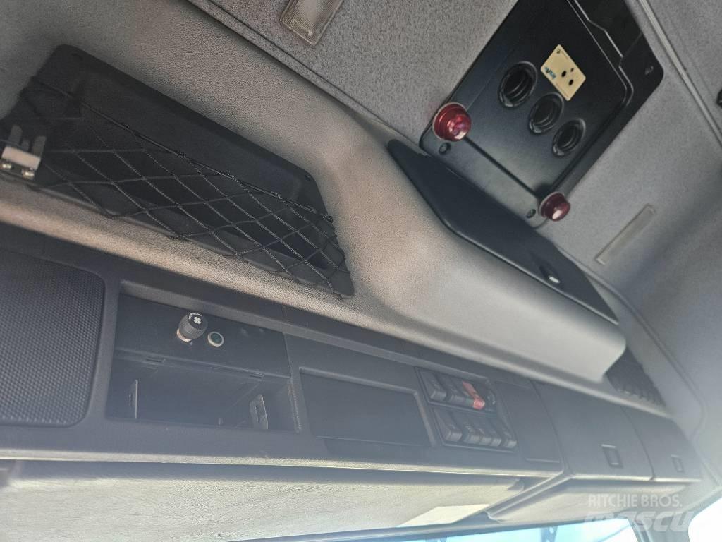 Volvo FM12 420 8x2 Demonterbare/wirehejs lastbiler