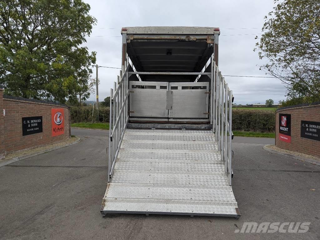 Mercedes-Benz 816 Fast kasse