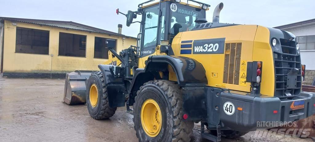 Komatsu WA 320 Læssemaskiner på hjul