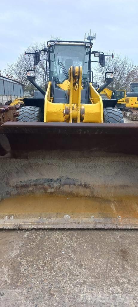 Komatsu WA 320 Læssemaskiner på hjul