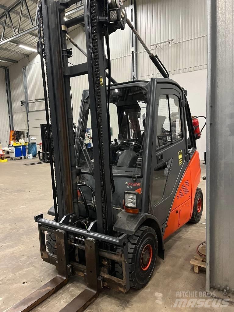 Linde H25D-02 Diesel gaffeltrucks