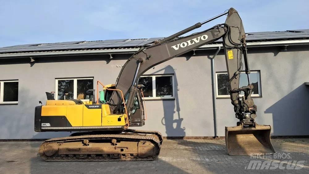 Volvo EC 220 DL Gravemaskiner på larvebånd