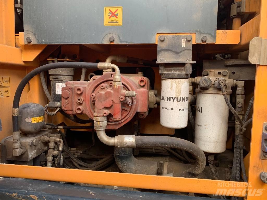 Hyundai HX220A L Gravemaskiner på larvebånd