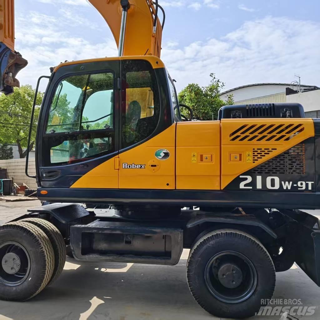Hyundai 210w-9 Gravemaskiner på hjul