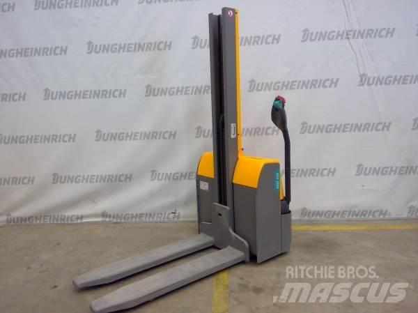 Jungheinrich EMC 110 Gaffelstabler med gående fører