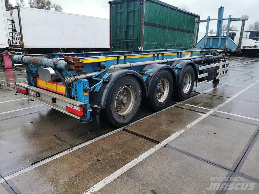 Renders TIPPER Semi-trailer med containerramme