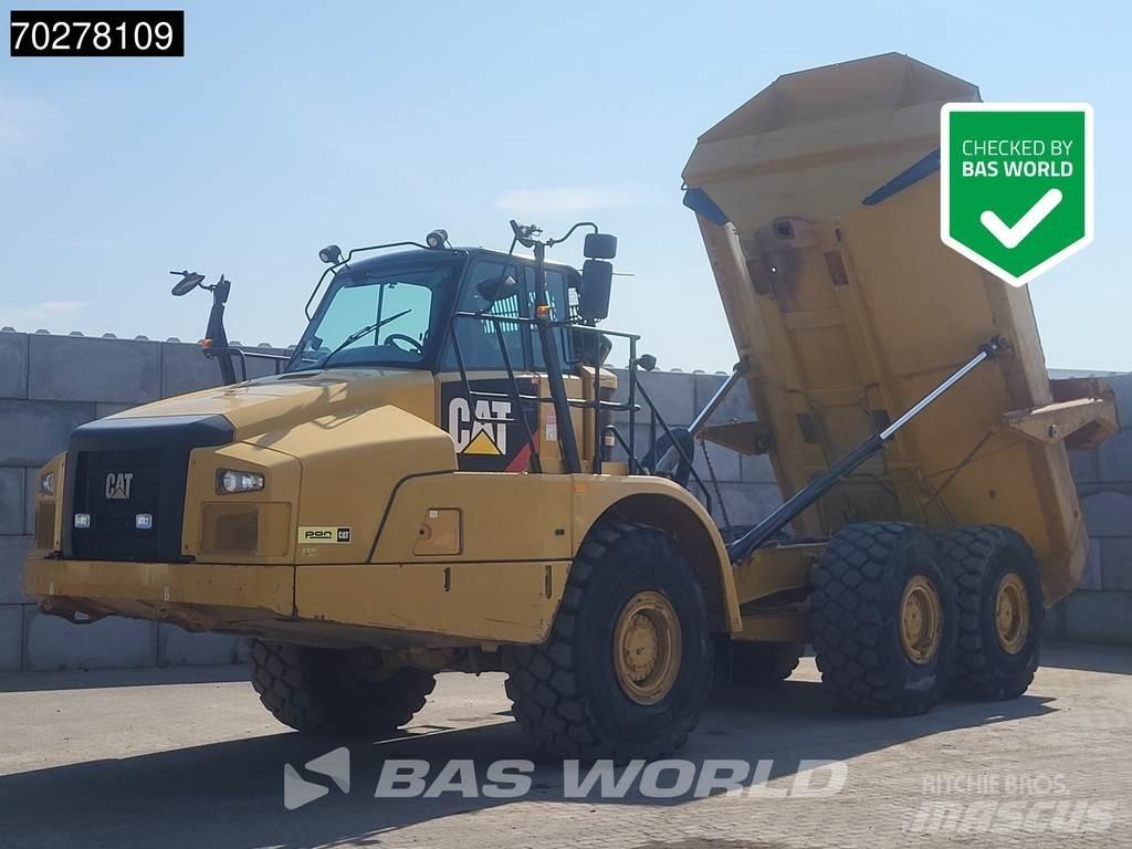 CAT 735 C Terrængående lastbiler