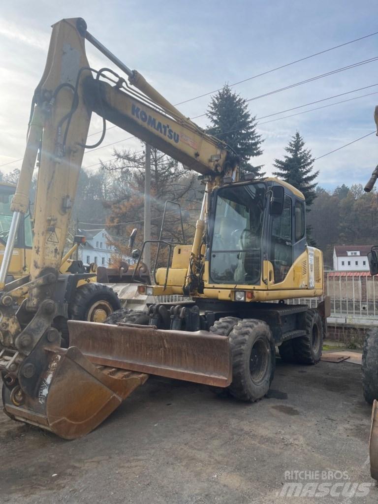 Komatsu PW 130-7K Gravemaskiner på hjul