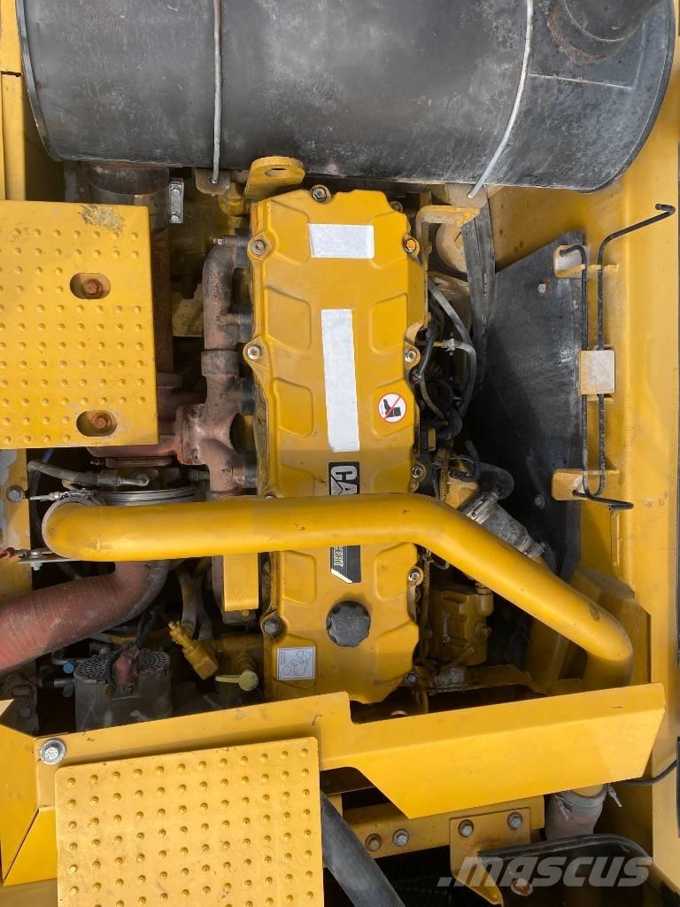 CAT 336 Gravemaskiner på larvebånd