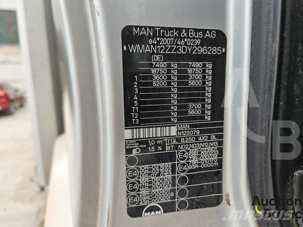 MAN TGL8.250 Lastbil - Gardin