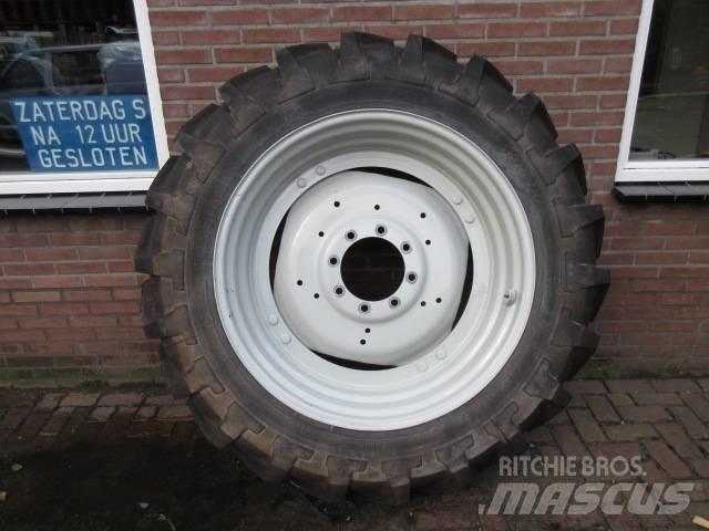 Michelin 13.6/38 Hjul, Dæk og Fælge