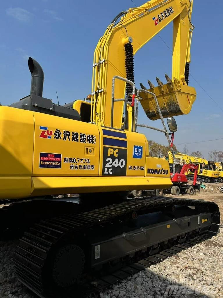 Komatsu 240-8 Gravemaskiner på larvebånd