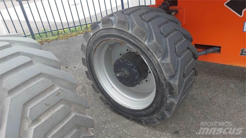 JLG 680SGW+ Teleskoplifte