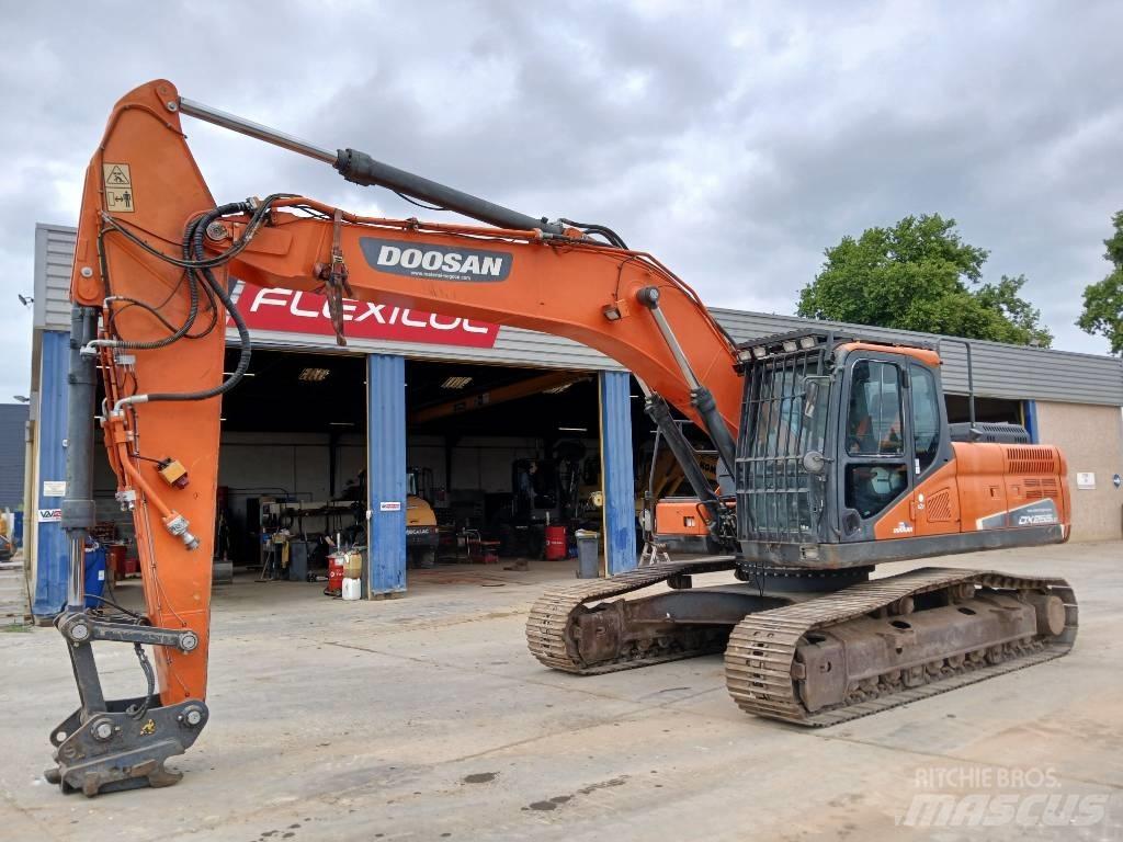 Doosan DX 255 LC Gravemaskiner på larvebånd