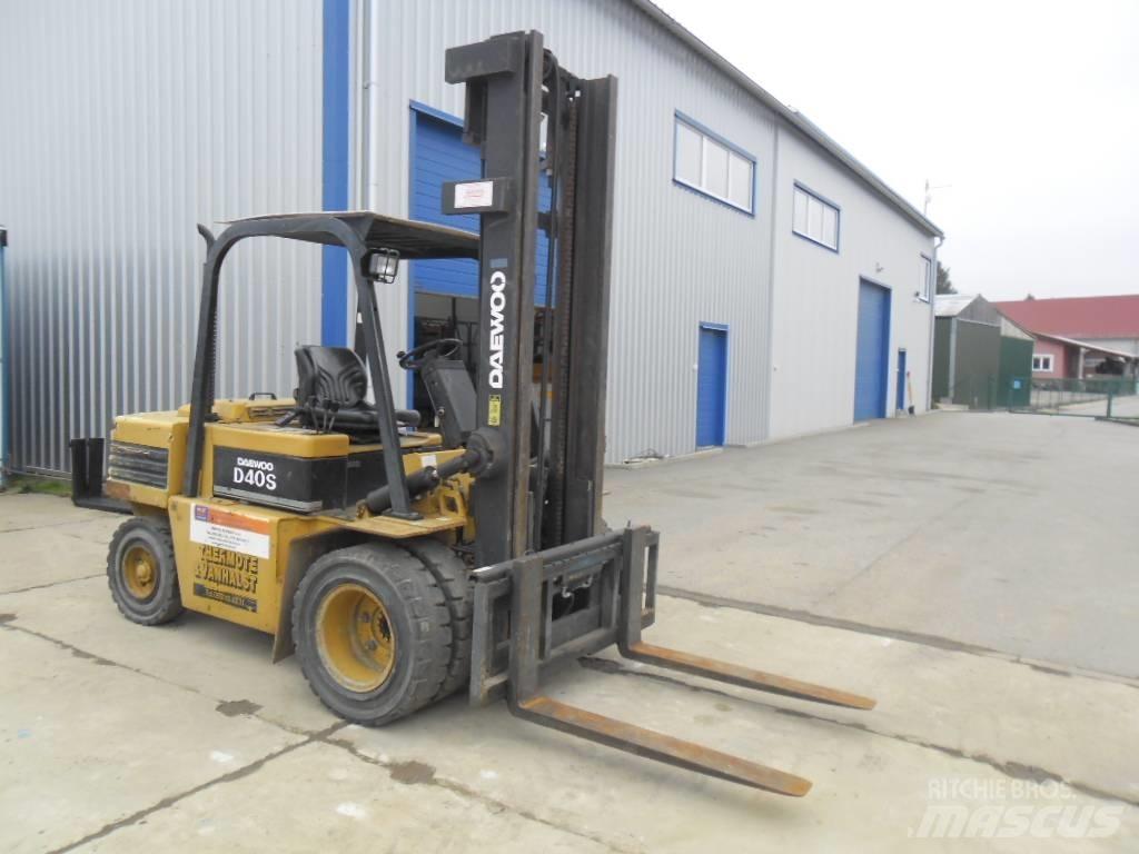 Daewoo Doosan D 40S Diesel gaffeltrucks