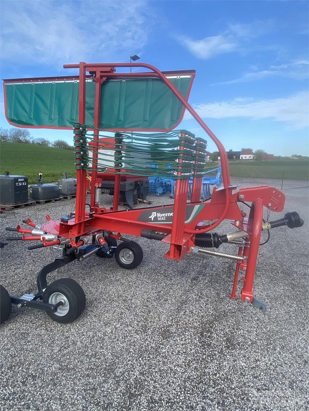 Kverneland 9542 Hømaskiner