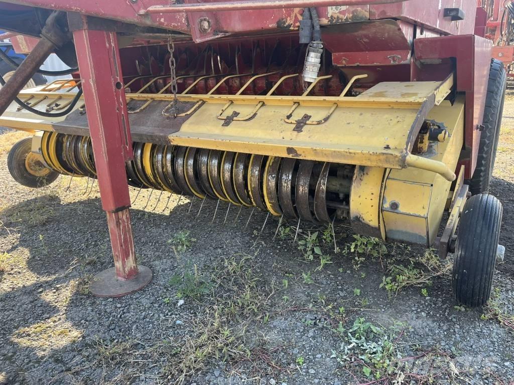 New Holland 544 Rundballe-pressere