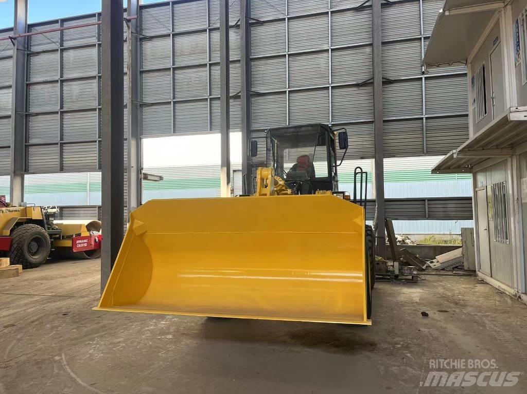Komatsu WA 320-3 Læssemaskiner på hjul