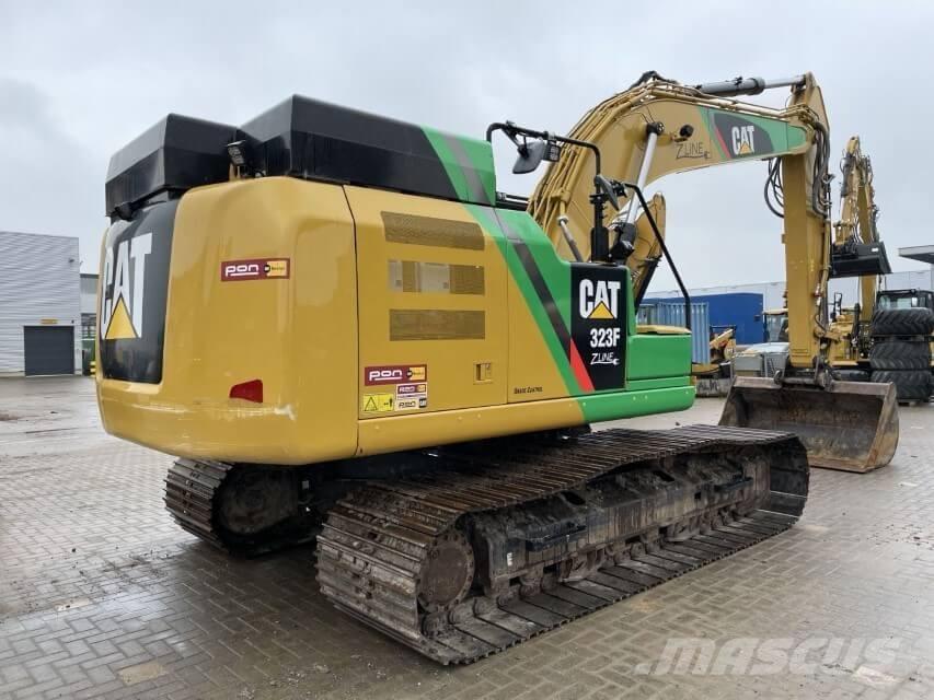 CAT 323F Z-Line Gravemaskiner på larvebånd