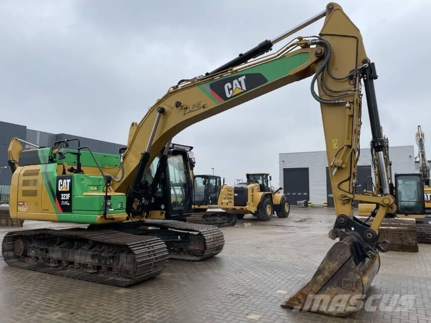 CAT 323F Z-Line Gravemaskiner på larvebånd