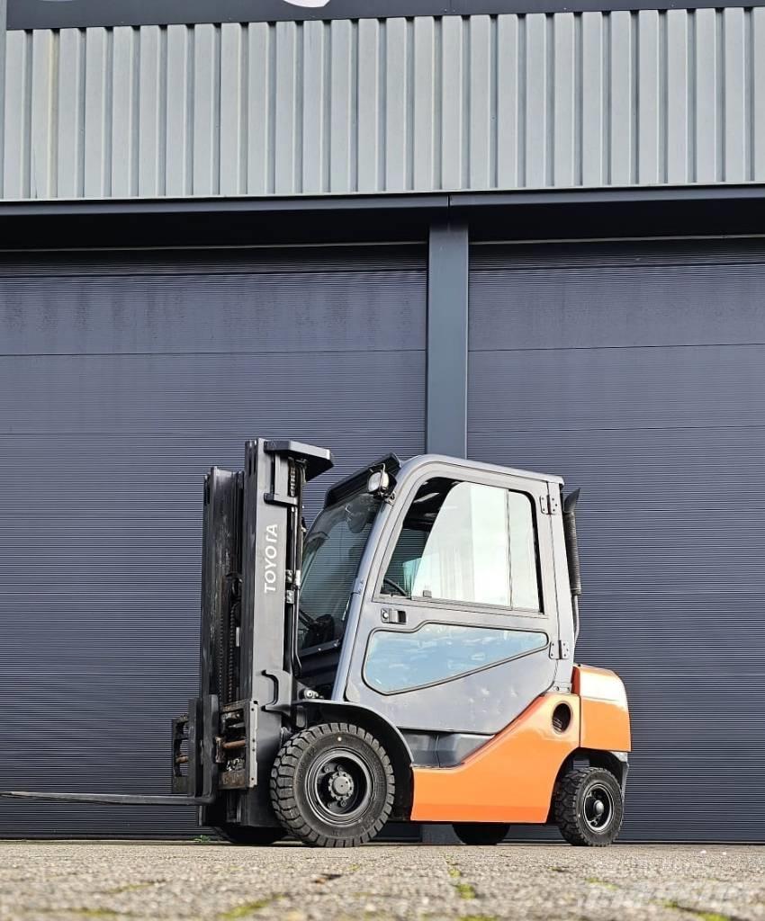 Toyota 02-8FDF25 LPG gaffeltrucks