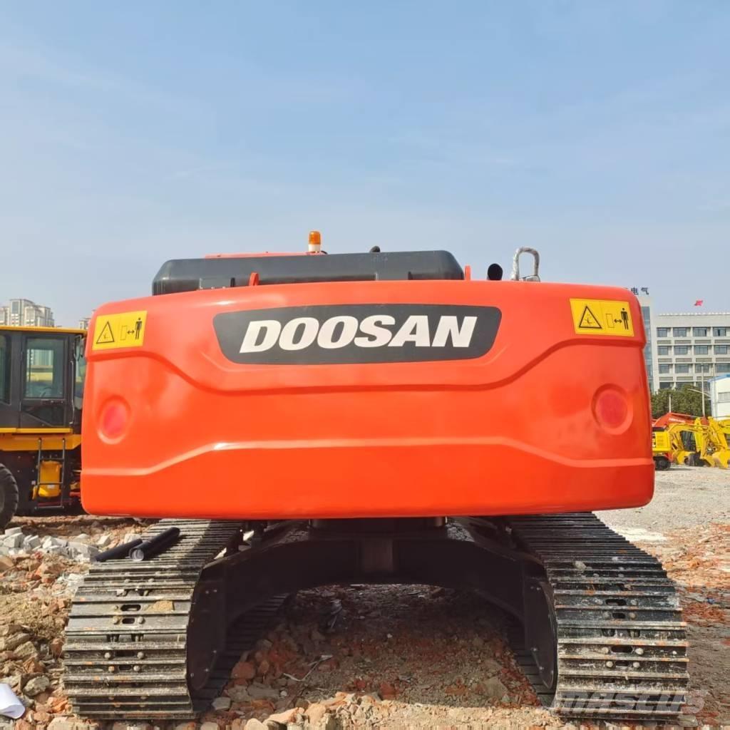 Doosan DX225LC-9C Gravemaskiner på larvebånd