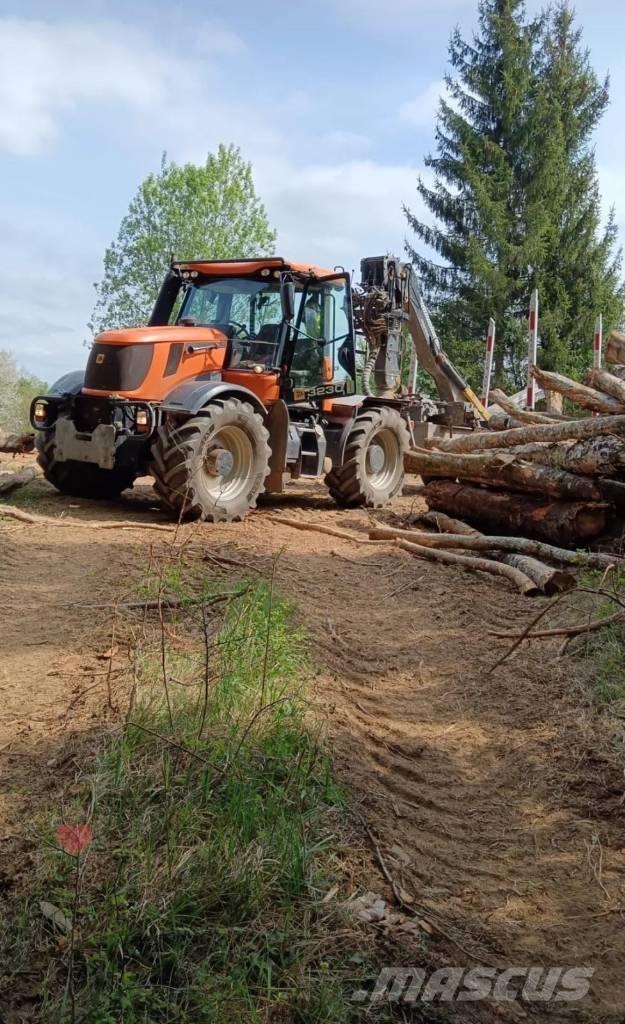 JCB Fastrac 3230 Skovbrugstraktorer