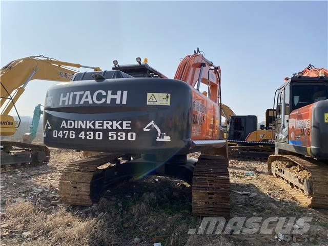 Hitachi ZX240 Gravemaskiner på larvebånd