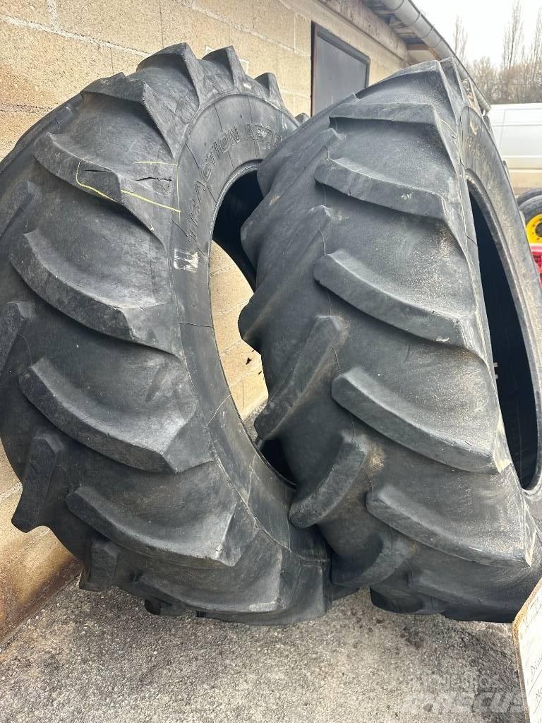 Barum 520/70R38 Hjul, Dæk og Fælge