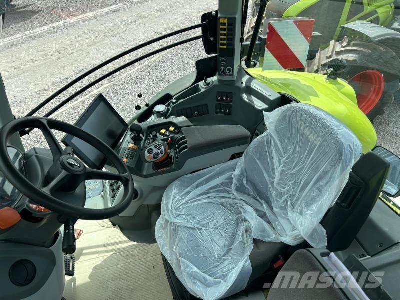 CLAAS AXION 870 Traktorer