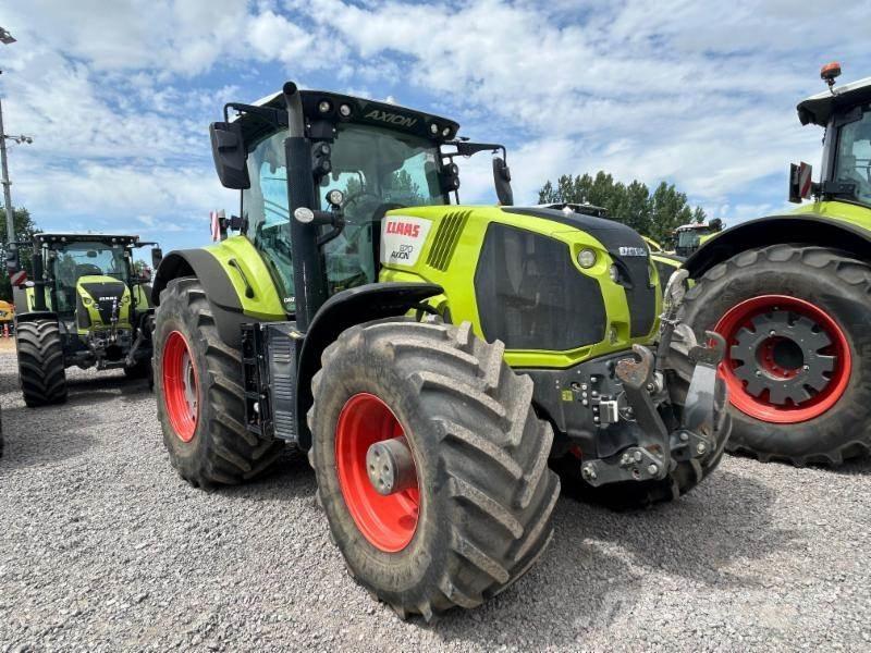CLAAS AXION 870 Traktorer