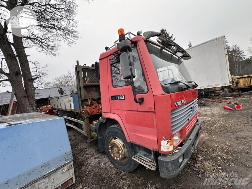 Volvo FL7 Lastbil med kran