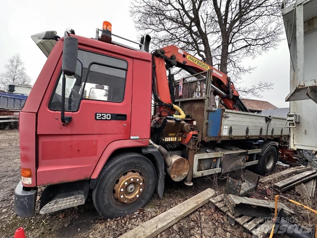 Volvo FL7 Lastbil med kran