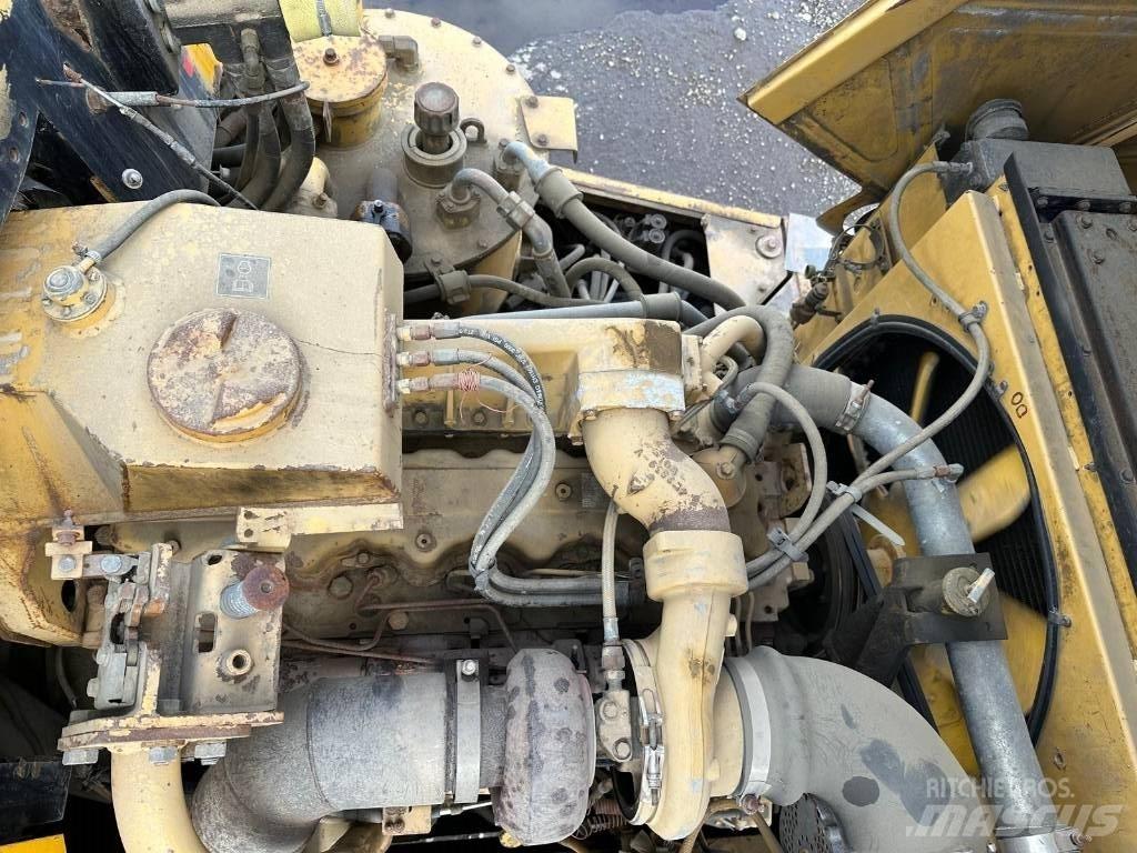CAT D 300 E Terrængående lastbiler