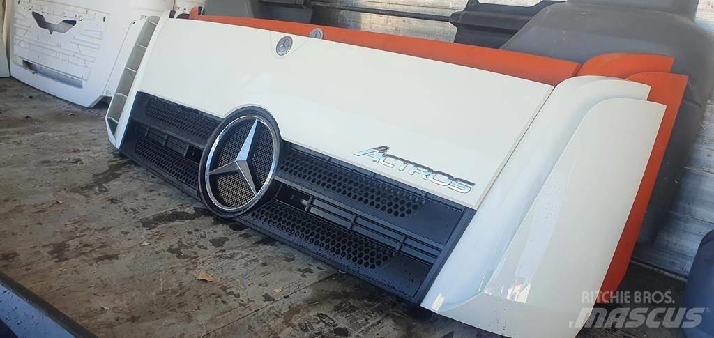 Mercedes-Benz Actros Kabiner og interiør