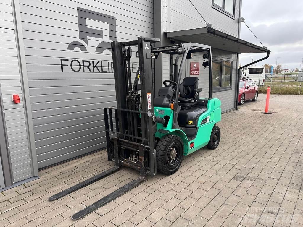 Mitsubishi FD25N3 Diesel gaffeltrucks