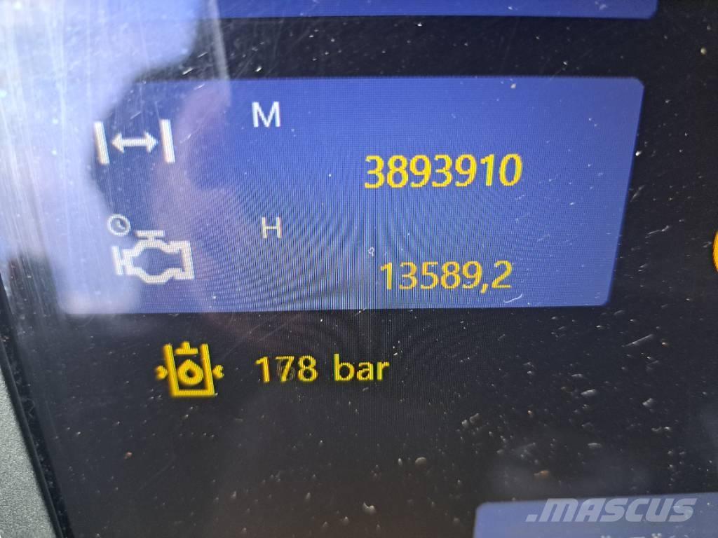 Komatsu 901xc Skovningsmaskiner