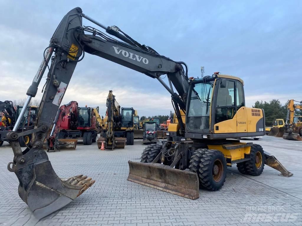 Volvo EW 140 C Gravemaskiner på hjul