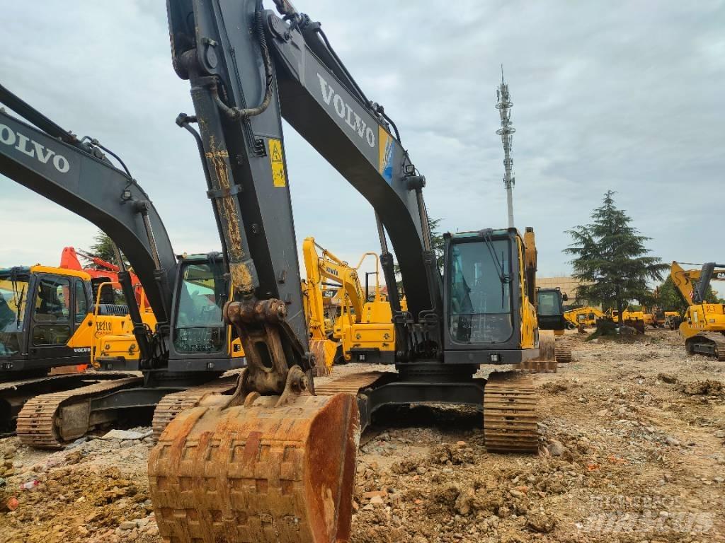 Volvo EC220D Gravemaskiner på larvebånd
