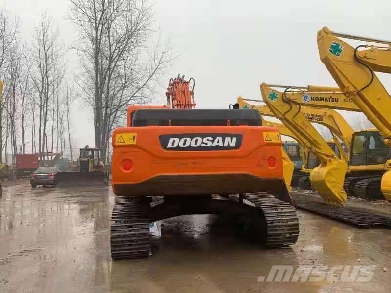 Doosan DX300LC Gravemaskiner på larvebånd