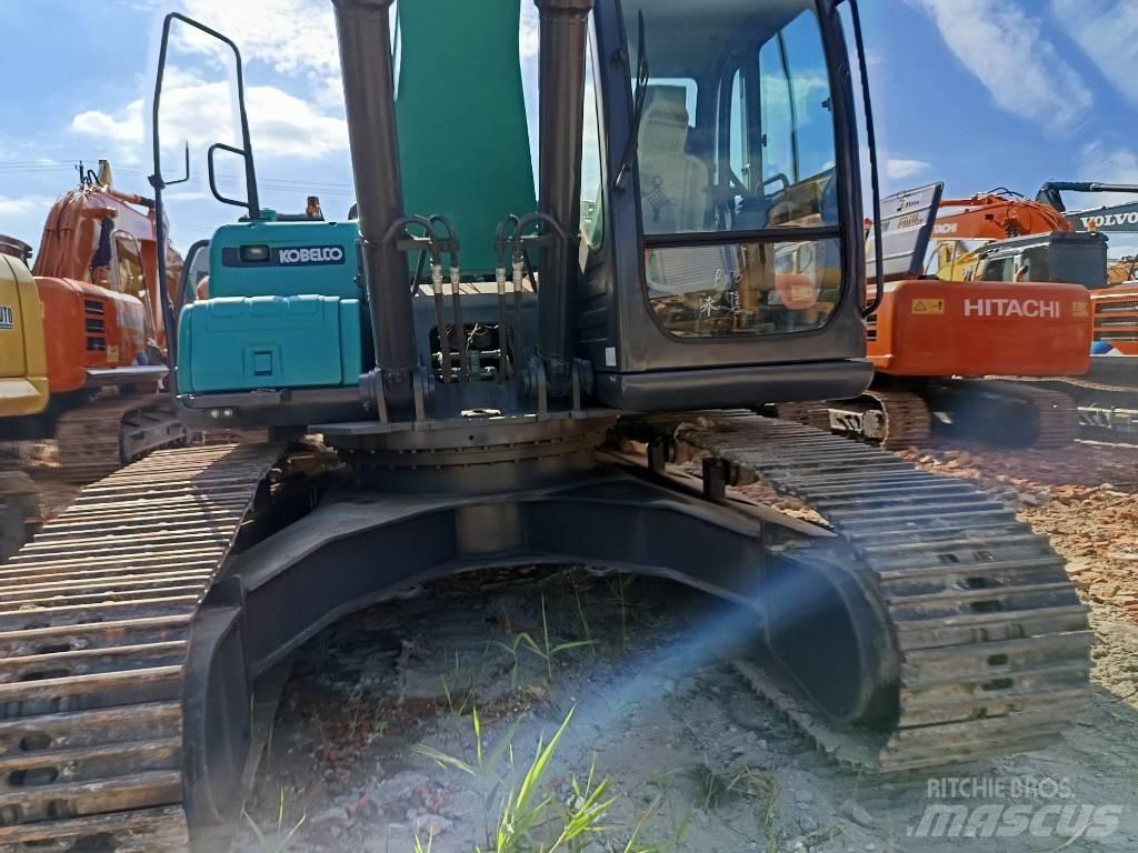 Kobelco SK210 Gravemaskiner på larvebånd