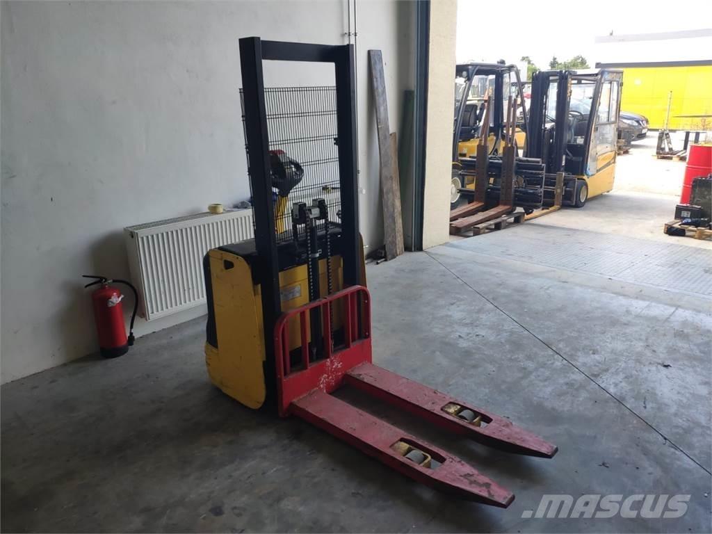 Hyster S1.0E Selvkørende stablere