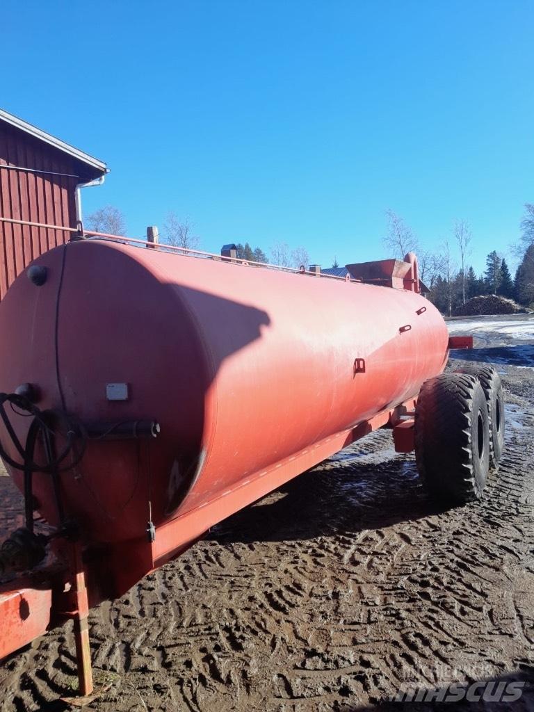 Vepi 11.6 m3 Gyllevogne/Slamsugere