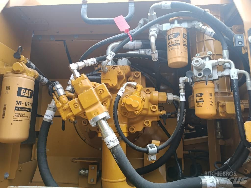 CAT 330 D Gravemaskiner på larvebånd